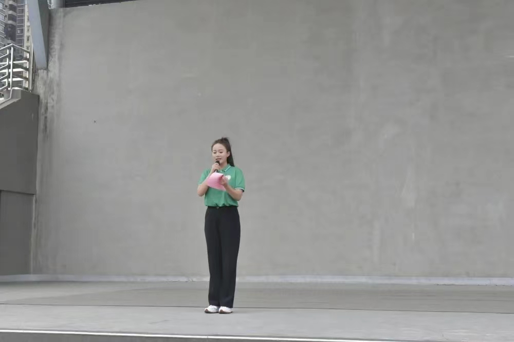 21993a5944914f5f95b23b806e673fda.jpg 21993a5944914f5f95b23b806e673fda.jpg