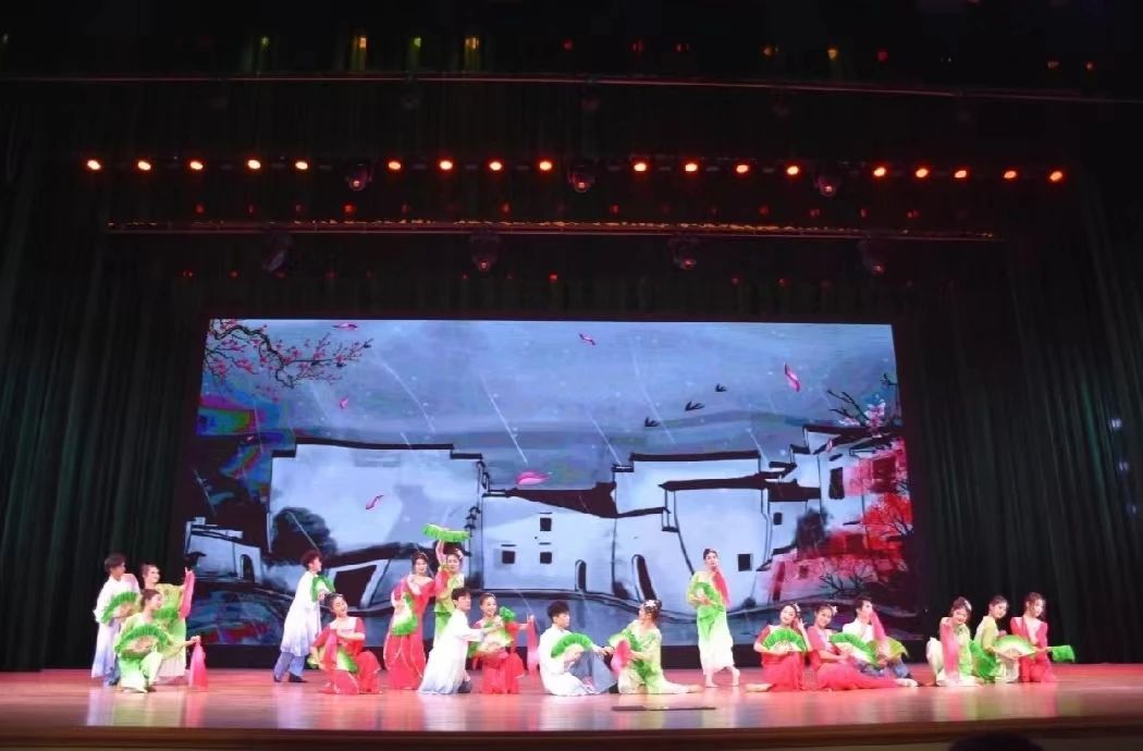 8235589a7f2a4f9db1a8727f4670dd06.jpg 8235589a7f2a4f9db1a8727f4670dd06.jpg